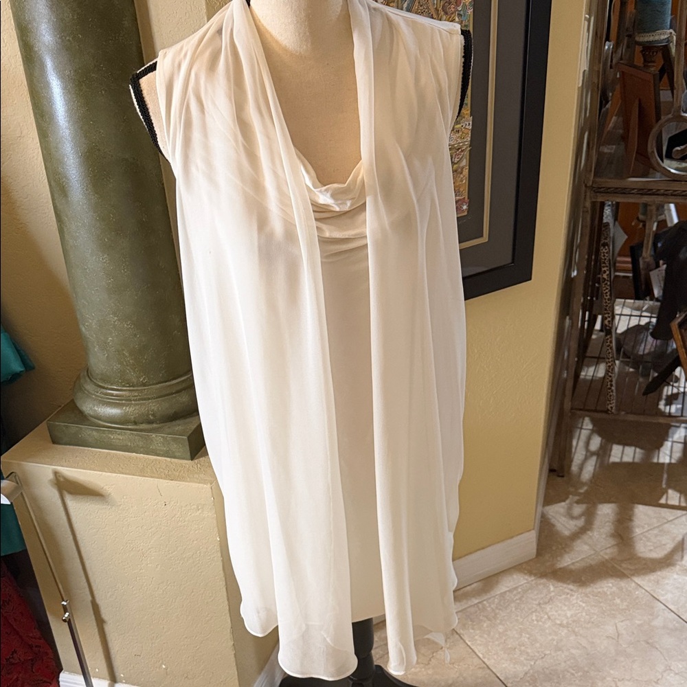 Elegant White Sleeveless Drape Top